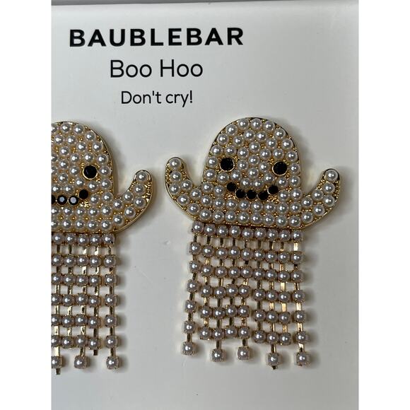 BaubleBar Boo Hoo Don’t Cry Dancing Ghost Pearl Halloween Earrings NEW White - Picture 3 of 9